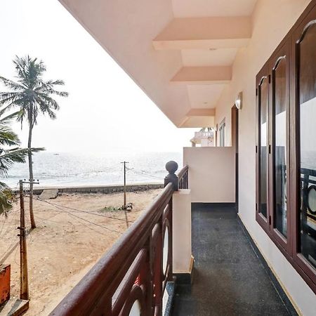 Itsy Hotels The Waters Edge Beach Resort Kovalam Exteriör bild